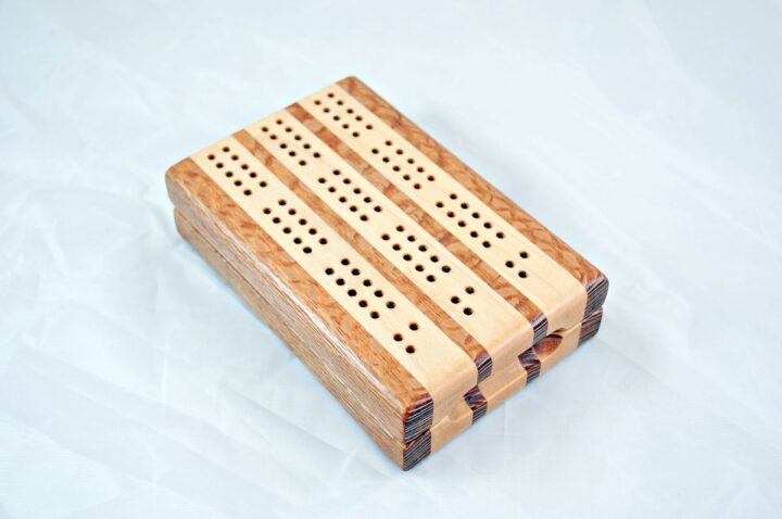 Compact Travel Cribbage 3 Player - Lacewood & Maple - Closed