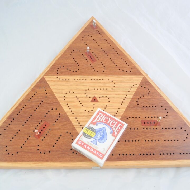 Triangle 3 Player Cribbage Race Board - Cumaru & Red Oak with Padauk Inlays Top Playing