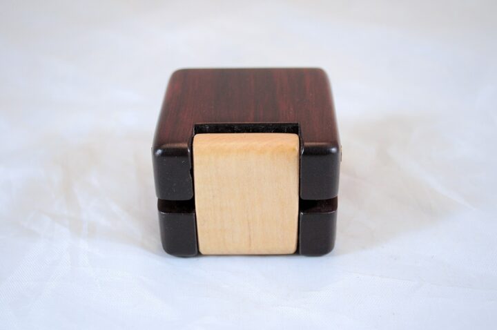 ERB-149 Bloodwood & Curly Soft Maple - Hinge