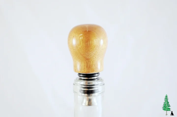 Bottle Stopper - Myrtlewood - Bottle Face