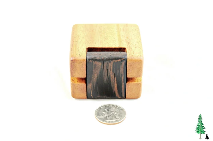 ERB-175 Khaya & Wenge - Hinge View